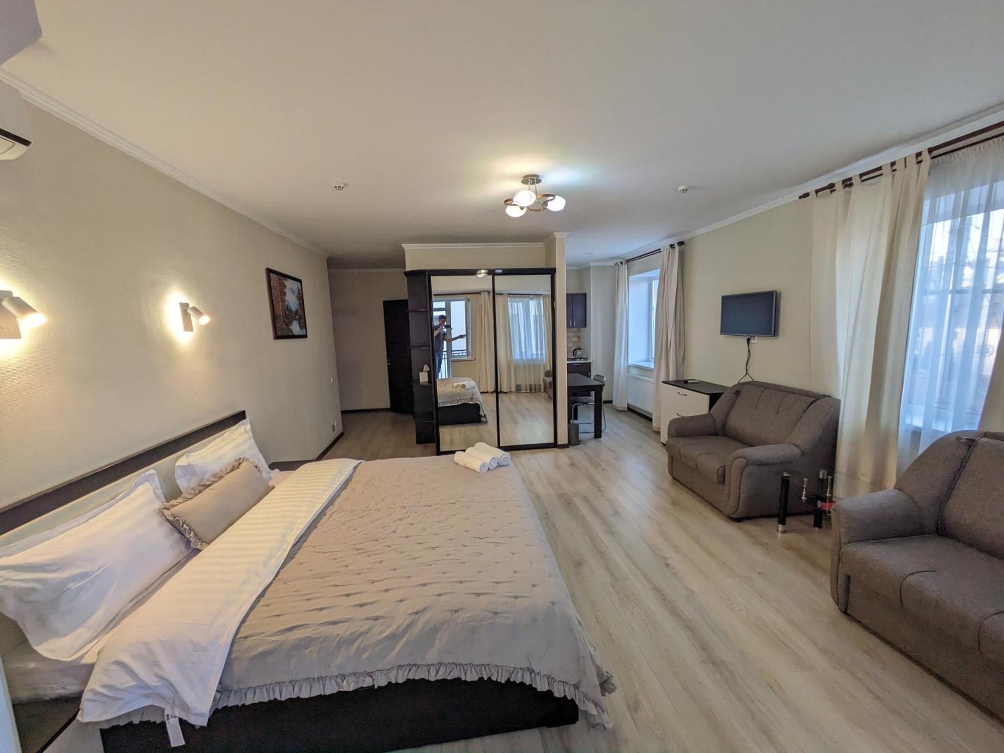 Lolo Hotel Chisinau Room photo